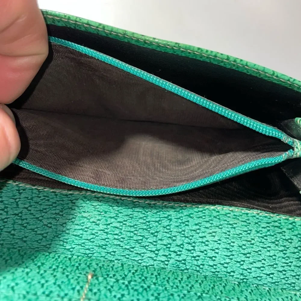 Gucci Tan and Green Continental Wallet - Picture 12 of 16